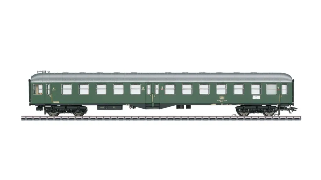Carrozza pilota LS vestiboli centrali Bymf 436 DB
