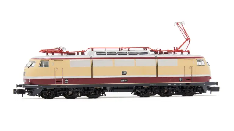 Locomotiva E 03 001 (DB) pantografi monobraccio