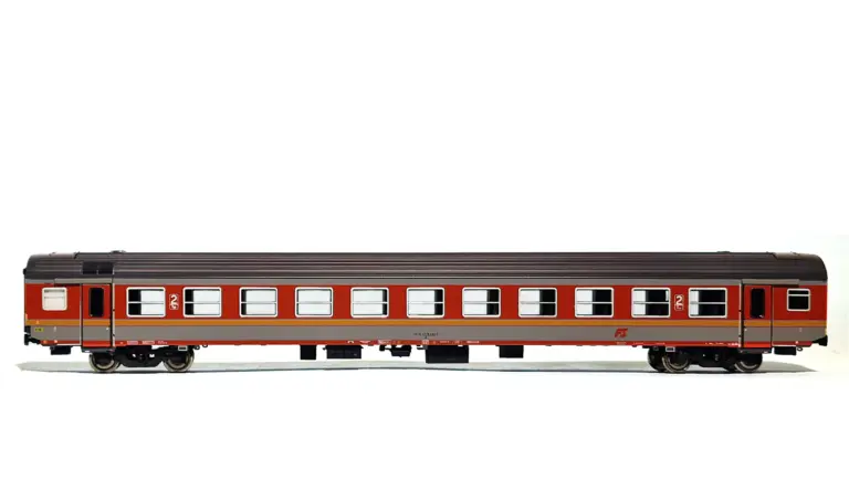FS Carrozza Tipo MDVE 2° classe | Scala H0